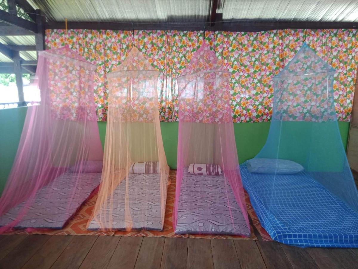 Roca'S Homestay Backpackers Chalet Batuan Luaran gambar