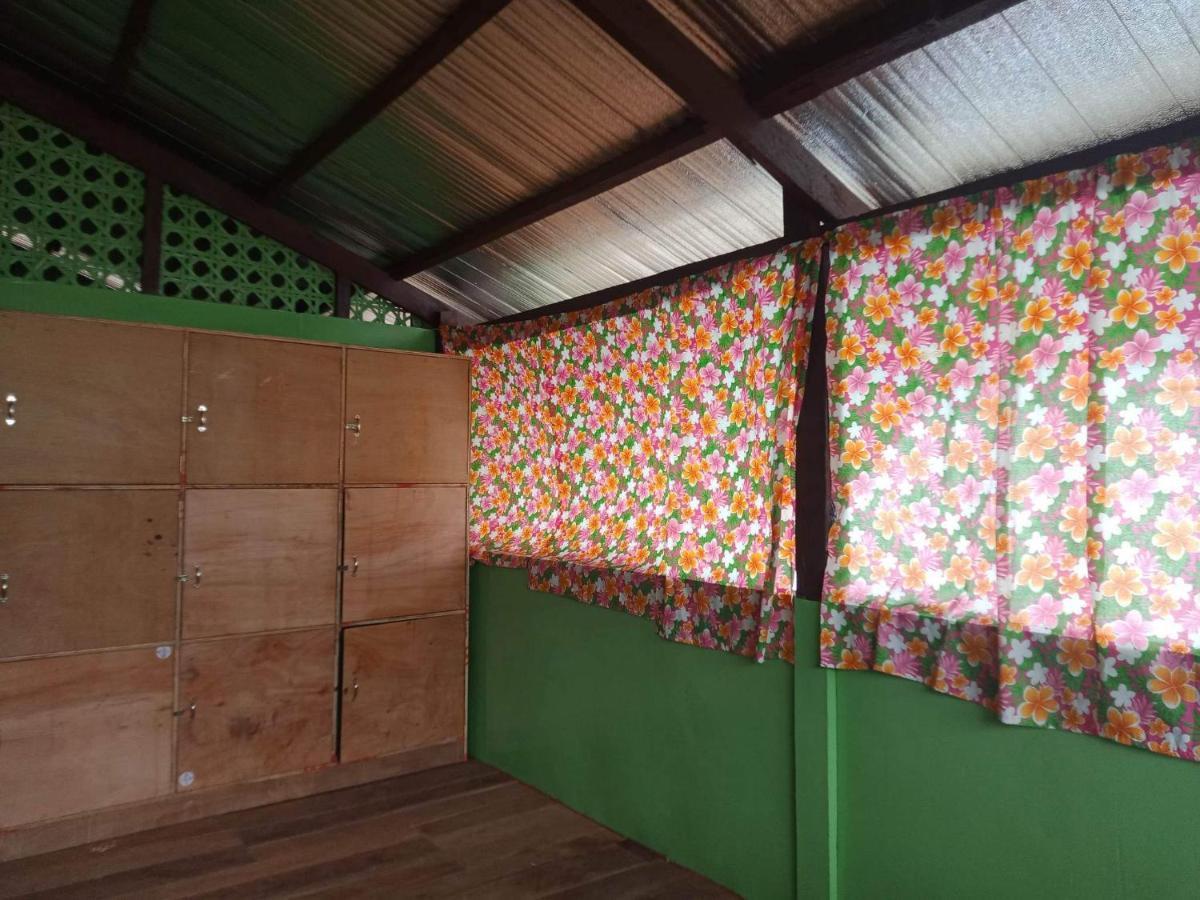 Roca'S Homestay Backpackers Chalet Batuan Luaran gambar